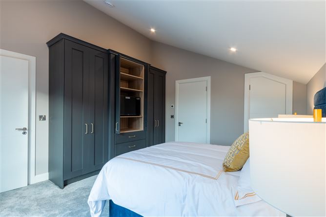 Greenacres Old Kilgobbin Road, Sandyford, Dublin 18