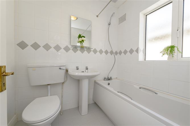 32 Woodland Park, Rush, Co. Dublin