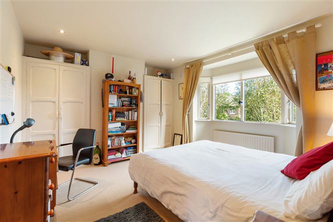 27 Hyde Park, Dalkey, Co. Dublin