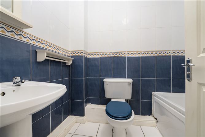 25 Talbot Hall Thornleigh Road, Swords, Co. Dublin