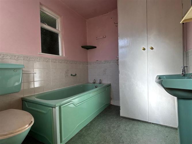 24 Dillon Street, Clonmel, Tipperary