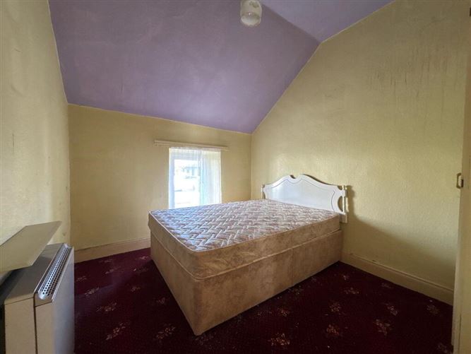 24 Dillon Street, Clonmel, Tipperary
