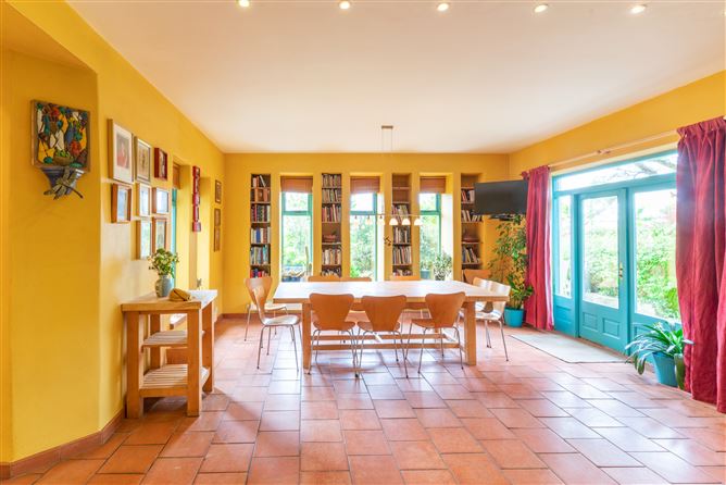 Tonaraha West, Carrowholly, Westport, Mayo