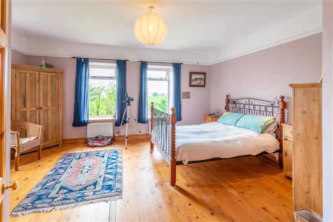 Tonaraha West, Carrowholly, Westport, Mayo