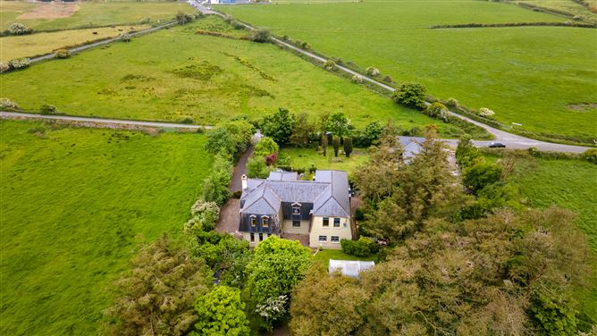 Tonaraha West, Carrowholly, Westport, Mayo