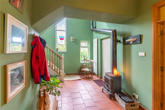 Tonaraha West, Carrowholly, Westport, Mayo