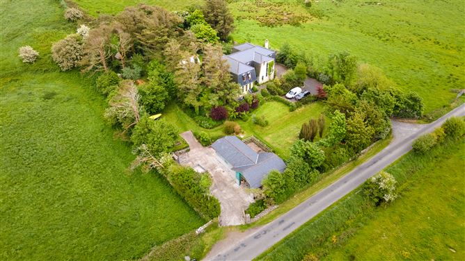 Tonaraha West, Carrowholly, Westport, Mayo
