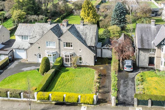 https://photos-a.propertyimages.ie/media/7/3/7/4912737/9cd6b186-f565-4aa1-beec-4131399a595d_l.jpg