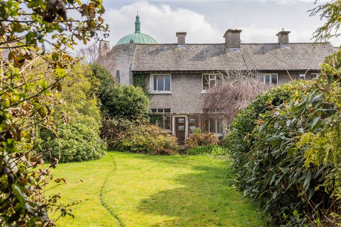 https://photos-a.propertyimages.ie/media/7/3/7/4912737/9cd6b186-f565-4aa1-beec-4131399a595d_l.jpg