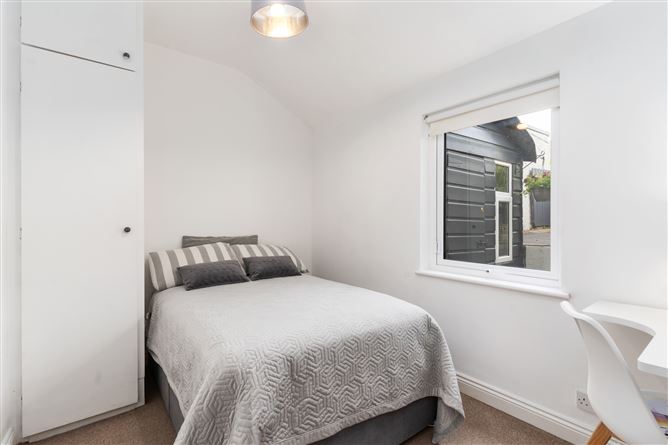 31 Millmount Grove, Dundrum, Dublin 14