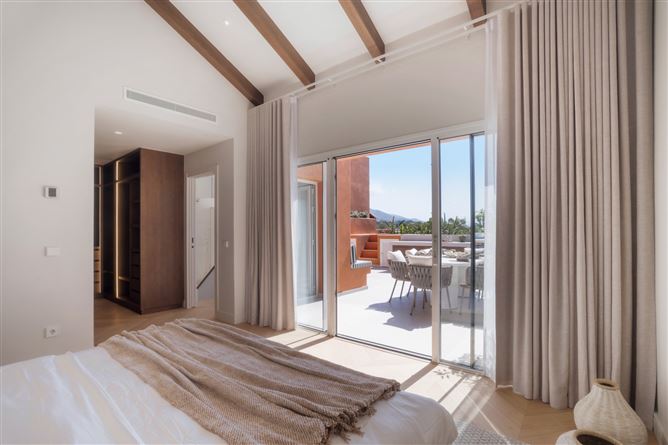 Spain, Marbella, Nueva Andalucia - COSTA-01037P