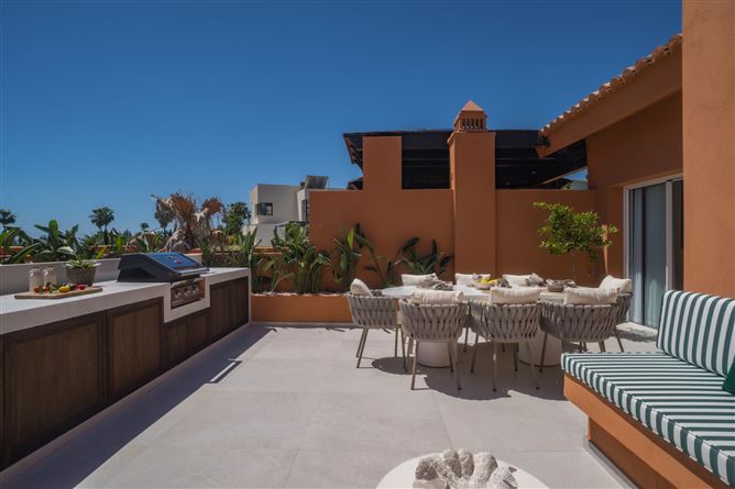 Spain, Marbella, Nueva Andalucia - COSTA-01037P
