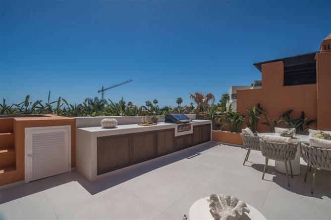 Spain, Marbella, Nueva Andalucia - COSTA-01037P