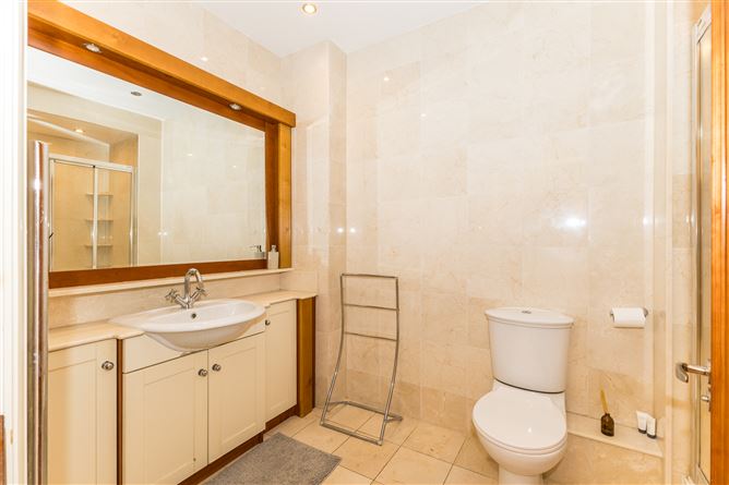 18 Howth Lodge Apartments, Howth Road, Howth, County Dublin