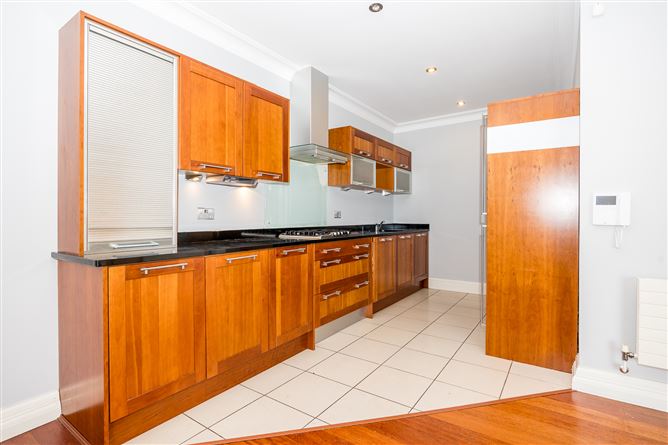 18 Howth Lodge Apartments, Howth Road, Howth, County Dublin