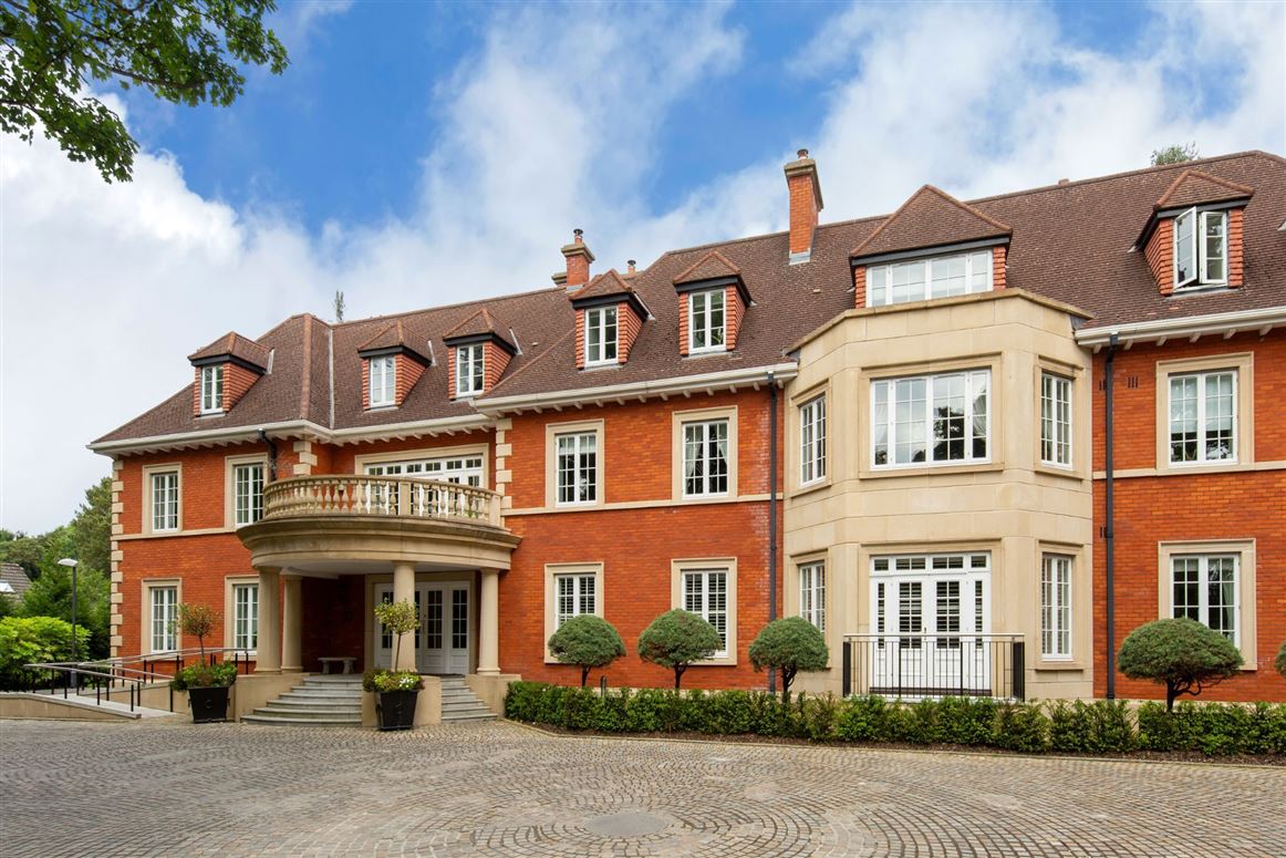 20 Hollybrook, Brighton Road, Foxrock, Dublin 18