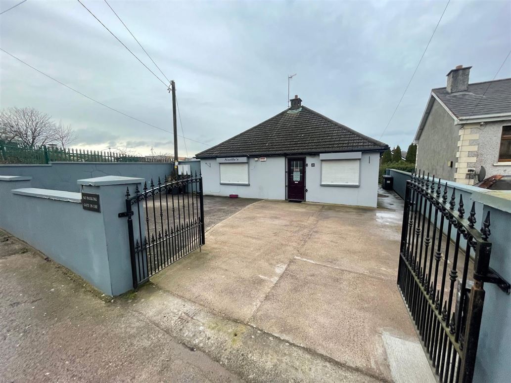 Noelle's, 21 Fairfield Avenue, Farranree, Cork