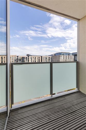 Photo 12 of 14 — 21 Saunders House, IFSC, Dublin 1