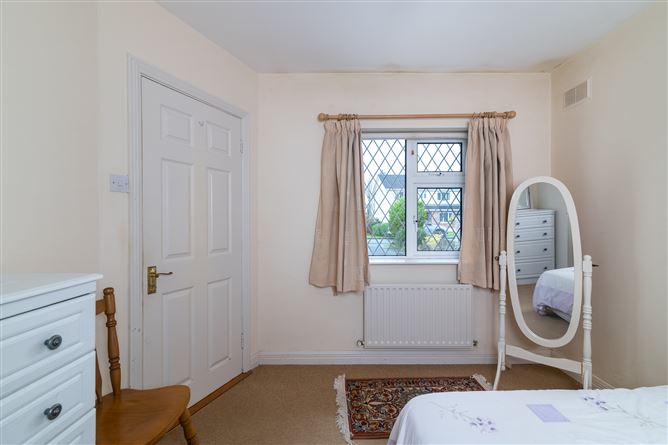 16 Riverside View, The Pines, Creagh, Ballinasloe, Galway
