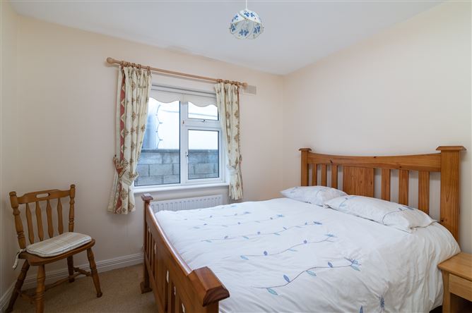 16 Riverside View, The Pines, Creagh, Ballinasloe, Galway