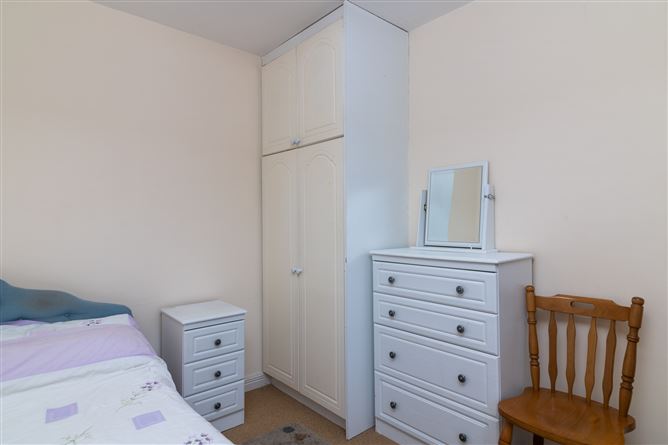 16 Riverside View, The Pines, Creagh, Ballinasloe, Galway