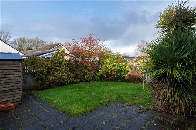 16 Riverside View, The Pines, Creagh, Ballinasloe, Galway