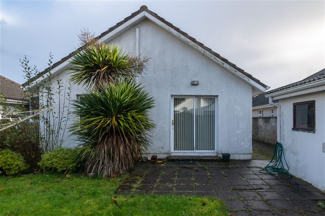 16 Riverside View, The Pines, Creagh, Ballinasloe, Galway