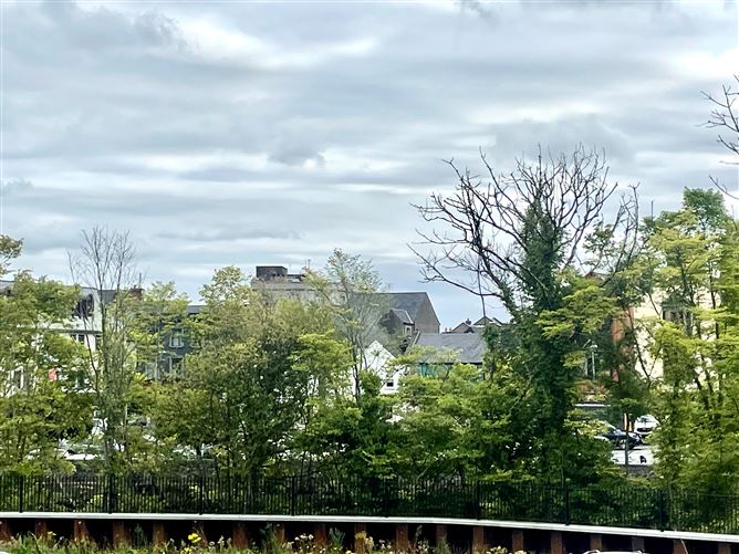 15 Bank Place, Bindon Lane, Ennis, Clare