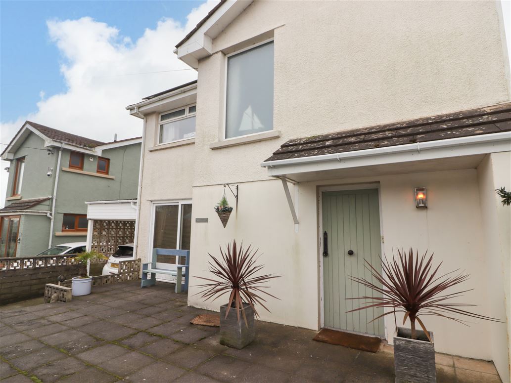44 Honeyborough Road,Neyland, Pembrokeshire, Wales
