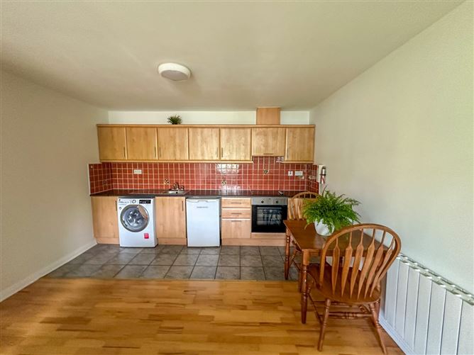 41 An Larnach, Bohermore, Galway City