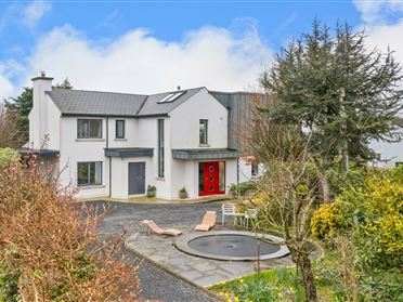 Brettfield House, Sarsfield St, Abbeyside, Dungarvan, Co. Waterford