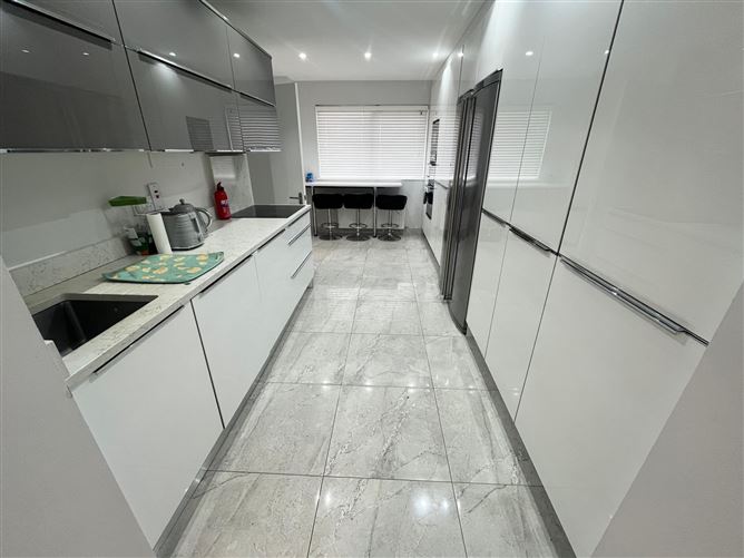 Hunters Court, Hunters Wood, Ballycullen, Dublin 24