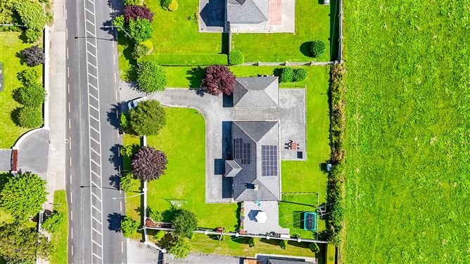 https://photos-a.propertyimages.ie/media/7/3/8/5010837/f936f1c8-cfd7-44a8-8153-27e0a1bf4295_l.jpg