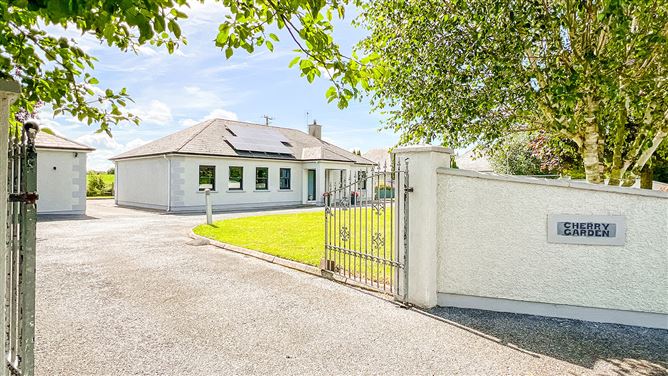 https://photos-a.propertyimages.ie/media/7/3/8/5010837/f936f1c8-cfd7-44a8-8153-27e0a1bf4295_l.jpg