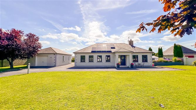 https://photos-a.propertyimages.ie/media/7/3/8/5010837/f936f1c8-cfd7-44a8-8153-27e0a1bf4295_l.jpg