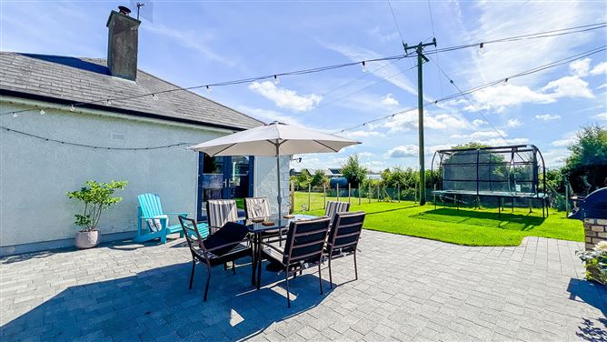 https://photos-a.propertyimages.ie/media/7/3/8/5010837/f936f1c8-cfd7-44a8-8153-27e0a1bf4295_l.jpg