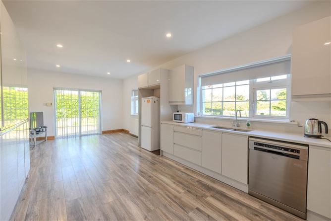 2 Lakewood, Lavagh, Kilnaleck, County Cavan