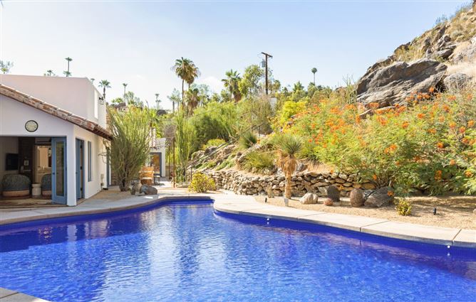 Cobalt Starlight,Palm Springs,California,USA