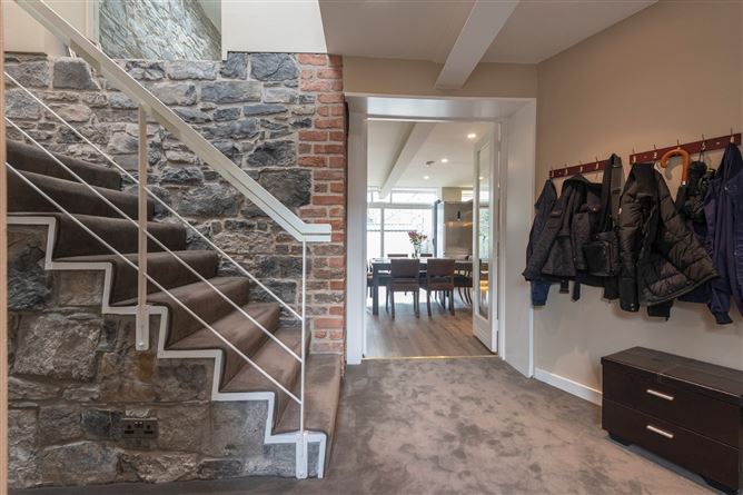 106 Baggot Lane, Ballsbridge, Dublin 4