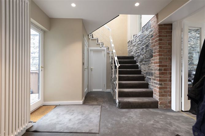 106 Baggot Lane, Ballsbridge, Dublin 4