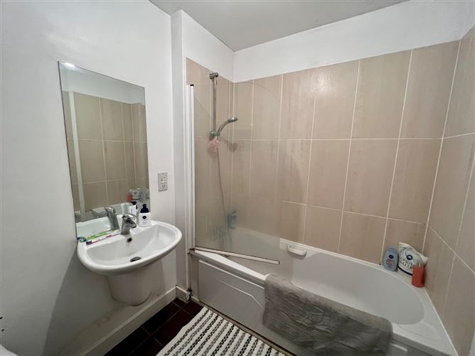 56 Scotch Hall Apartments, Scotch Hall Shopping Centre,, Drogheda, Louth