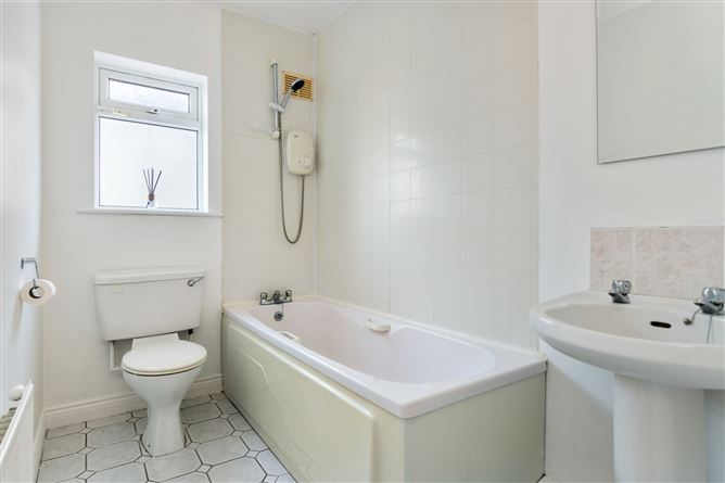 40 Fforster Lawn, Lucan, Co. Dublin