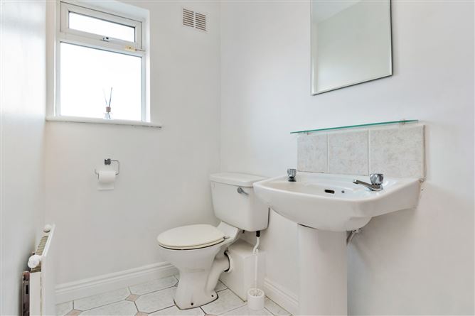 40 Fforster Lawn, Lucan, Co. Dublin