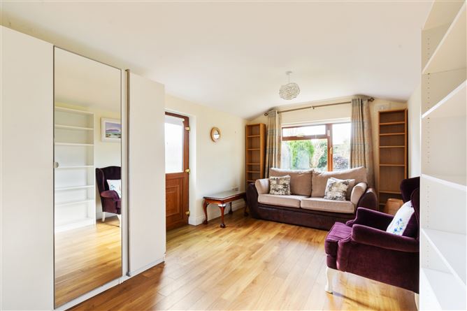 16 Hughes Road East, Walkinstown, Dublin 12