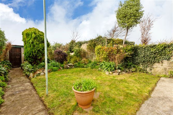 16 Hughes Road East, Walkinstown, Dublin 12