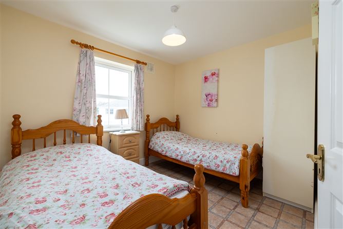 No. 6 Castlegardens, Saint Helen's, Rosslare, Wexford