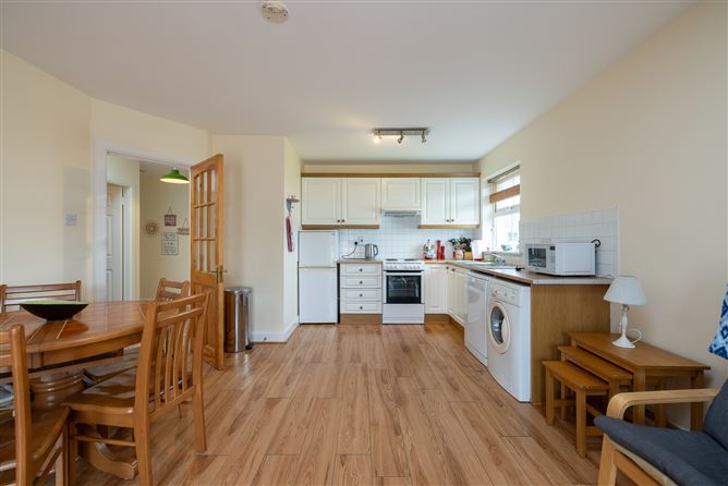 No. 6 Castlegardens, Saint Helen's, Rosslare, Wexford