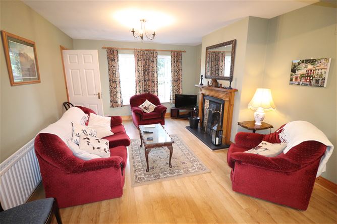 10 Ashgrove Meadows, Ballina, Tipperary