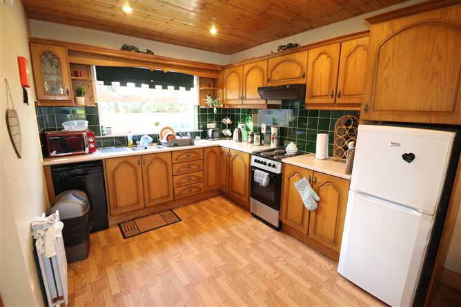 10 Ashgrove Meadows, Ballina, Tipperary