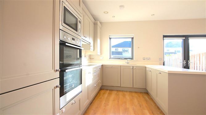 45 Castlefield Hall, Clonsilla, Dublin 15, County Dublin